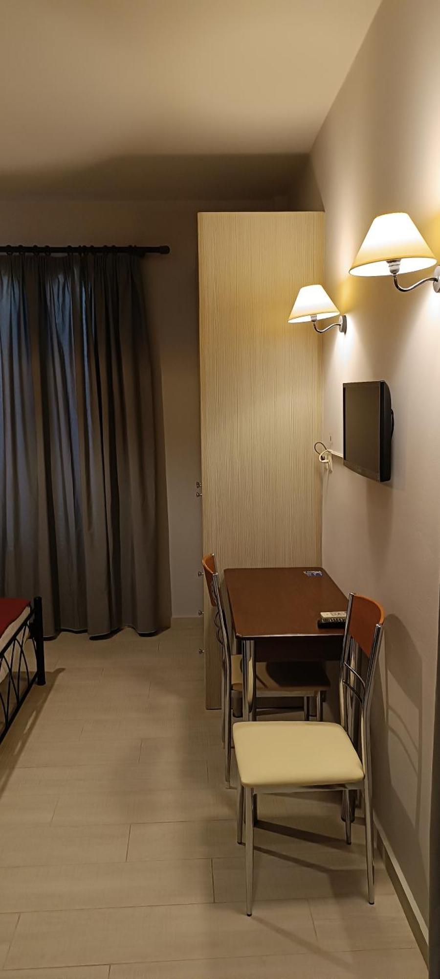 Andros Guesthouses Esterno foto